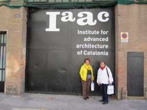 דלת הכניסה לבית הספר IAAC